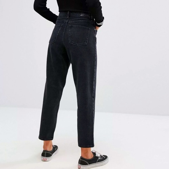 Monki ASOS Taiki Badge Mom Jeans size 24 gently preloved - Picture 3 of 11